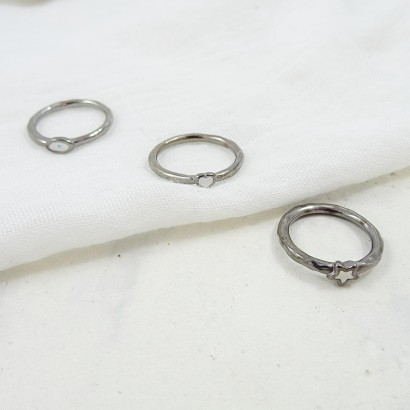 Γυναικείο διακριτικό δαχτυλίδι με σχέδιο ματάκι