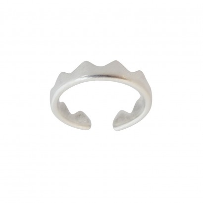 Διακριτικό δαχτυλίδι με σχήμα κορώνας σε ασημί