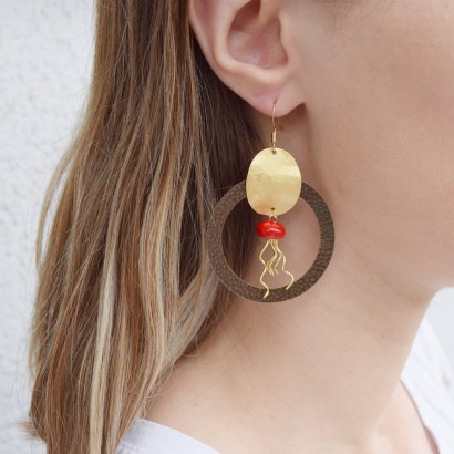 Handmade earrings with gold plated jellyfish motif and bronze circle