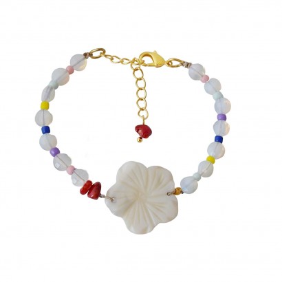 Handmade bracelet with precious stones moonstone and white mother of pearl flower