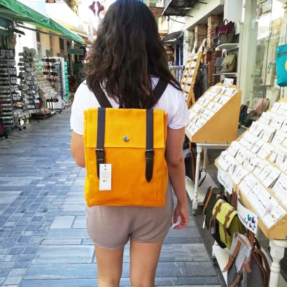 Τσάντα πλάτης κίτρινη κερωμένη