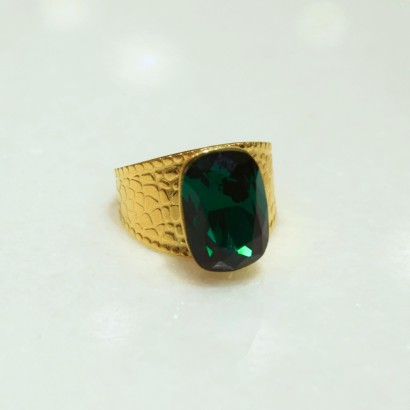 Σφυρήλατο δαχτυλίδι με πράσινο ζιργκον