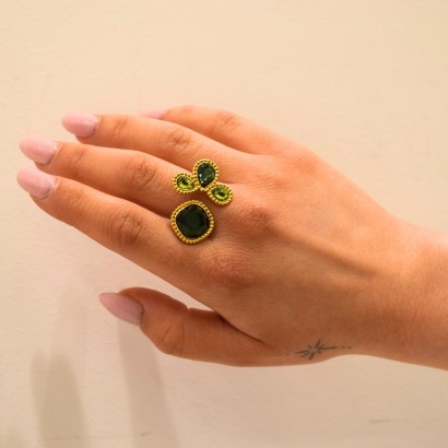 Δαχτυλίδι με ζιργκον σε αποχρώσεις του πράσινου